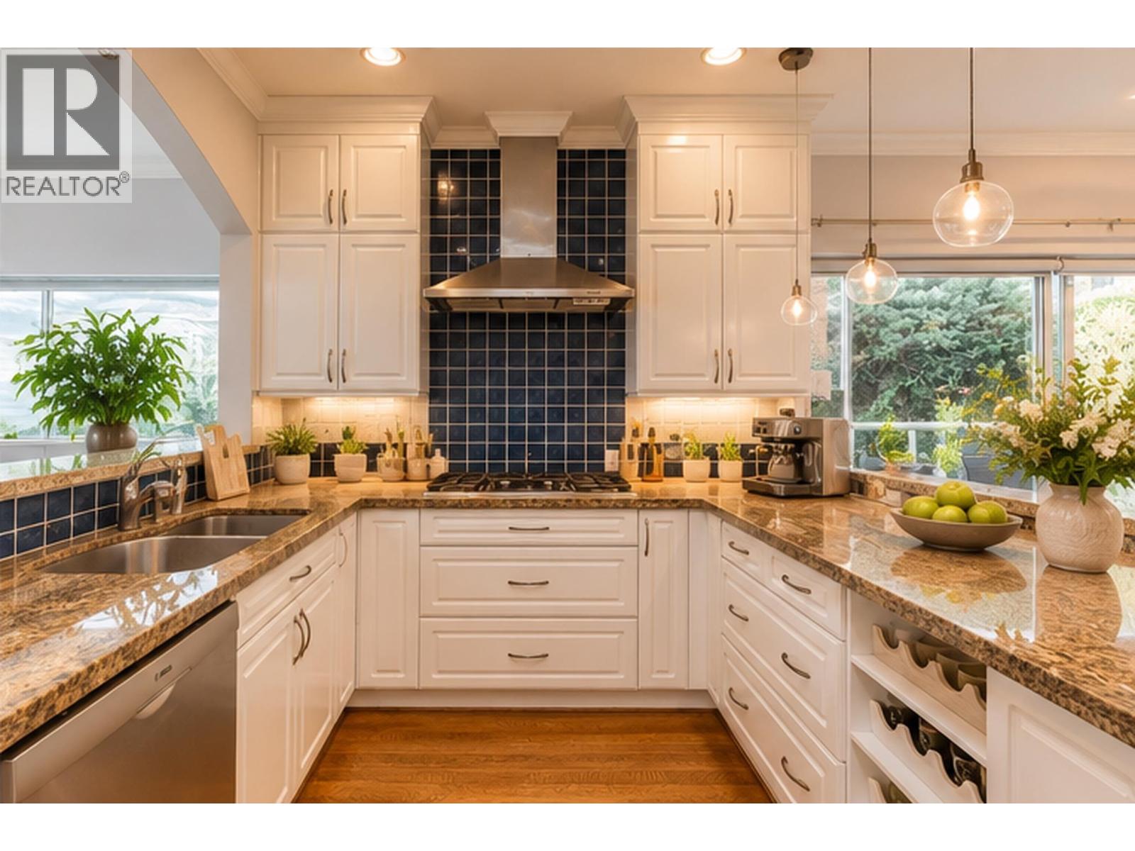 1 2278 Folkestone Way, West Vancouver, British Columbia  V7S 2X7 - Photo 13 - R3160980