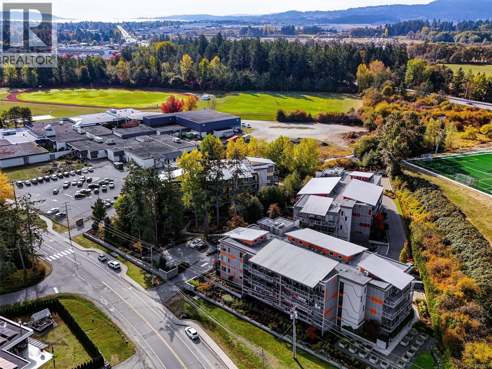 405 10680 Mcdonald Park Rd, North Saanich, British Columbia  V8L 5S7 - Photo 38 - 1051378