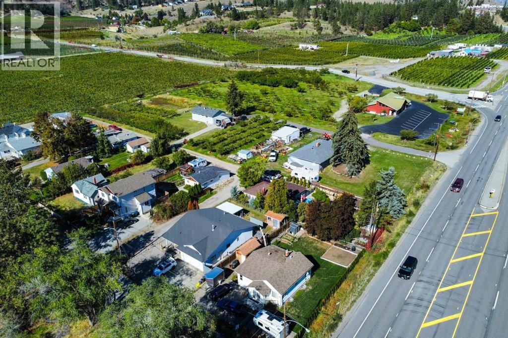 9702 Sargeant Street, Summerland, British Columbia  V0H 1Z3 - Photo 2 - 10402228