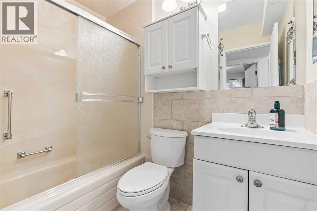 117 Storybook Terrace NW, Calgary, Alberta  T3G 1Y5 - Photo 24 - A2352584