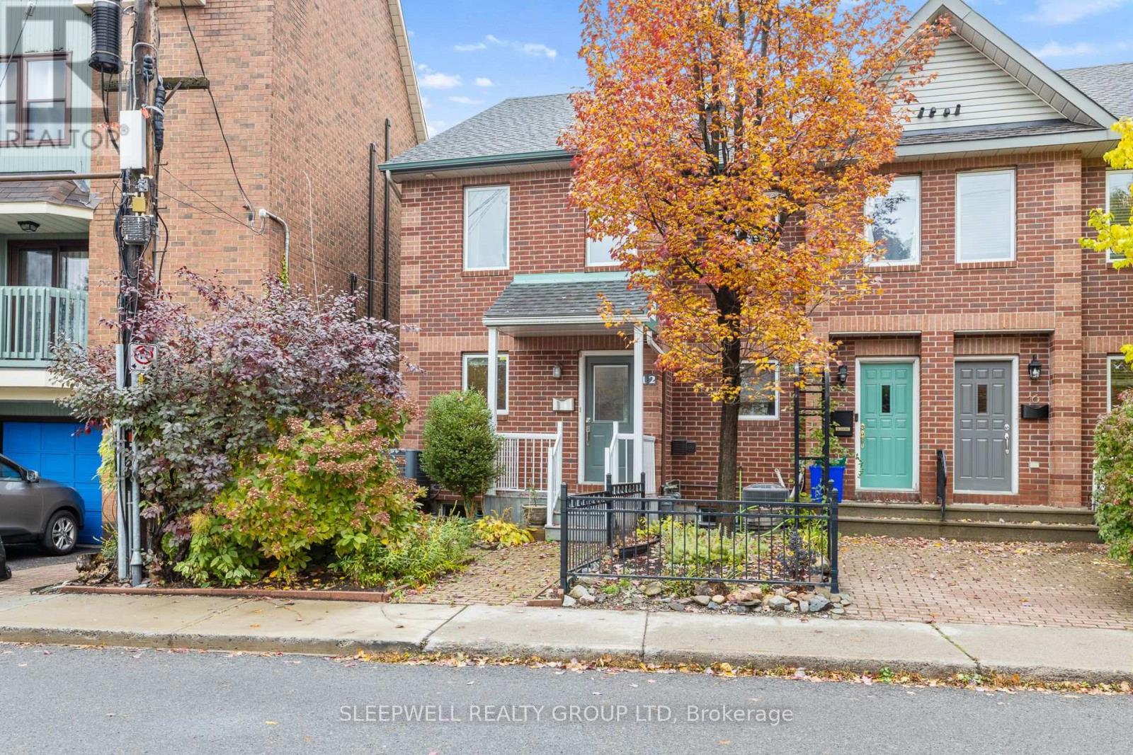 12 MACLEAN STREET, Ottawa, Ontario