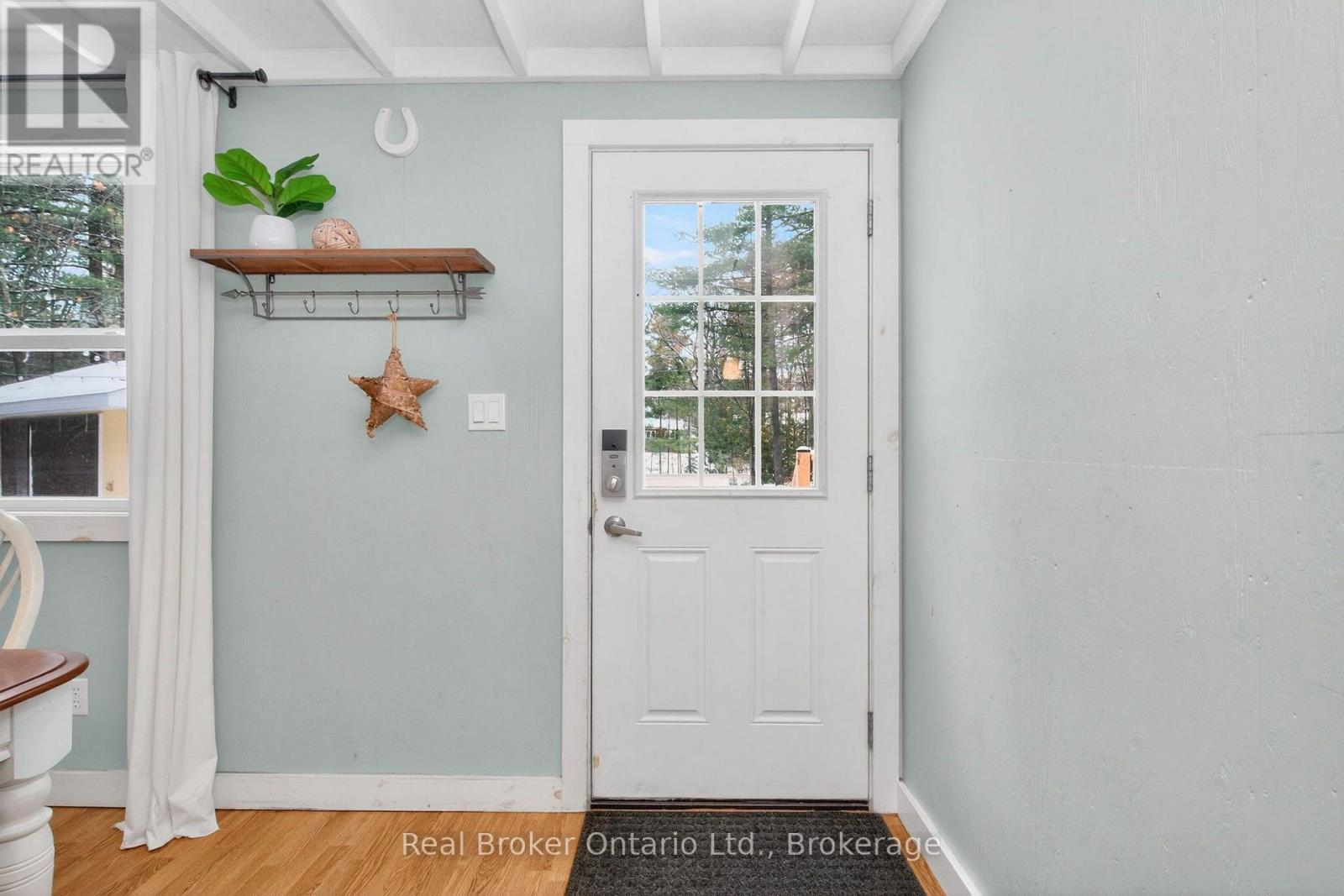 1326 Tiny Beaches Road N, Tiny, Ontario  L9M 0H3 - Photo 7 - S14088532