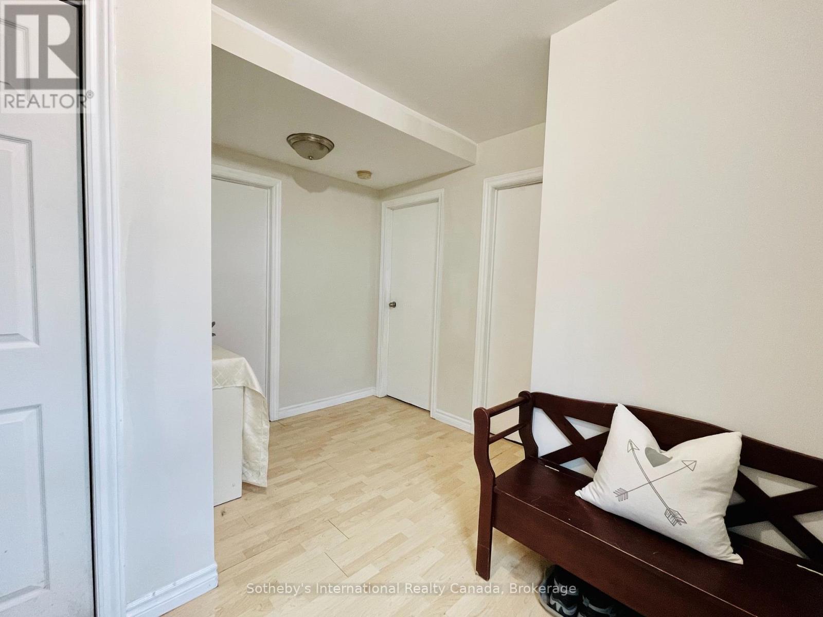 285 Robinson Street, Collingwood, Ontario  L9Y 3M4 - Photo 4 - S14088536