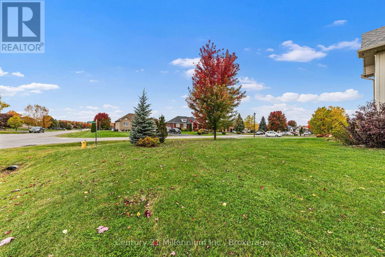 23 Butternut Crescent, Wasaga Beach, Ontario  L9Z 0A7 - Photo 2 - S14088656