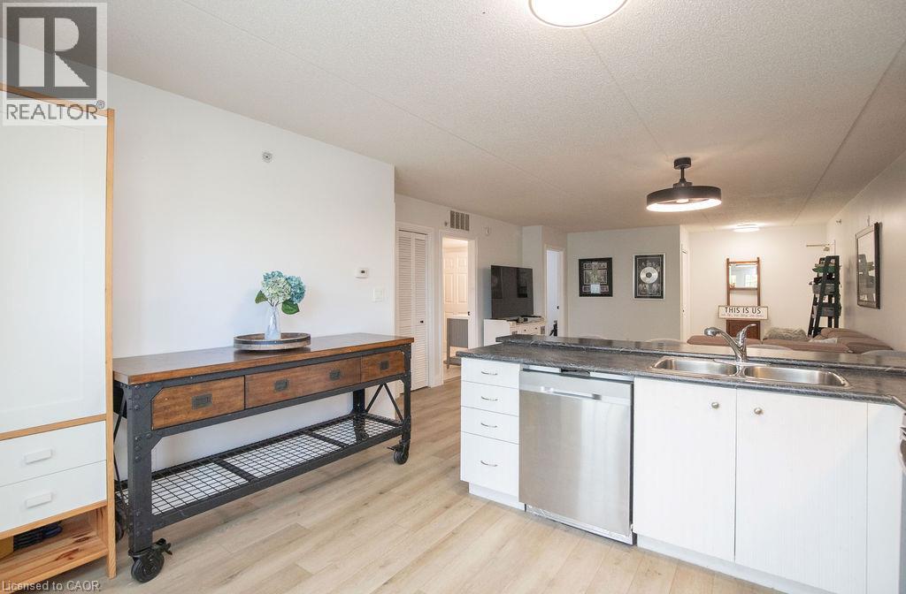 1480 Bishops Gate Unit# 207, Oakville, Ontario  L6M 4N4 - Photo 11 - 40871137