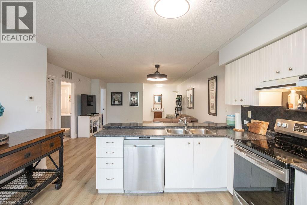 1480 Bishops Gate Unit# 207, Oakville, Ontario  L6M 4N4 - Photo 9 - 40871137