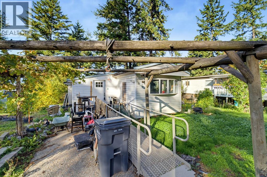 4137 Spallumcheen Drive Unit# 18