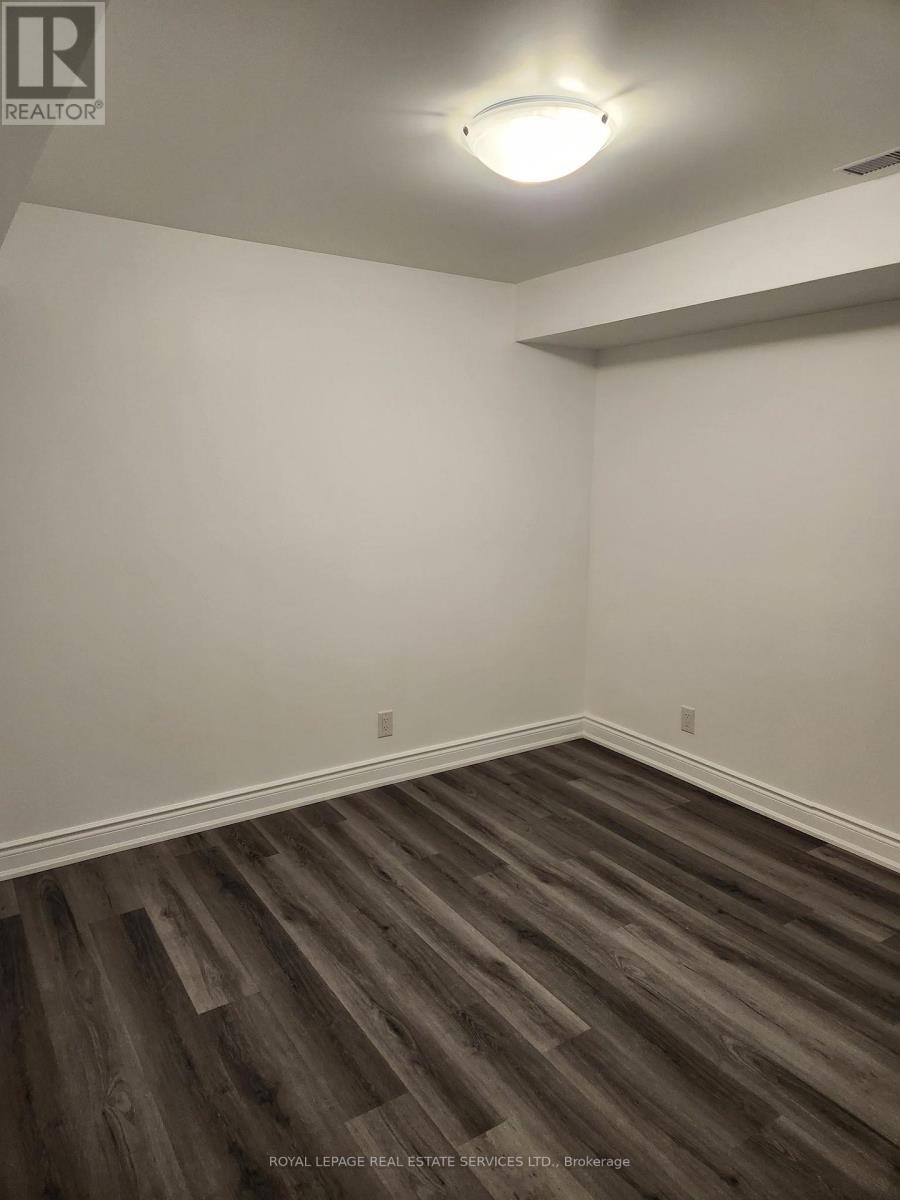 207 - 2820 Danforth Avenue, Toronto, Ontario  M4C 1M1 - Photo 2 - E14088584
