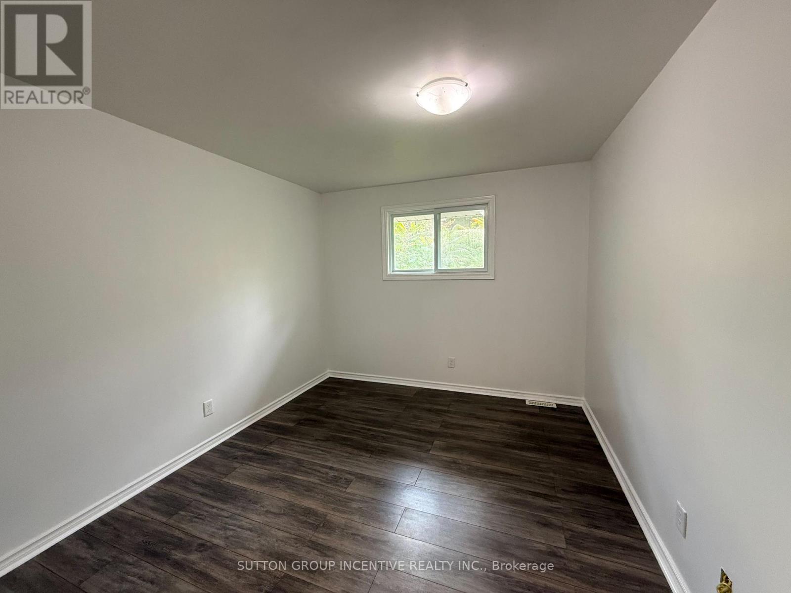 52 Grandview Crescent, Oro-Medonte, Ontario  L0L 2E0 - Photo 10 - S14088472