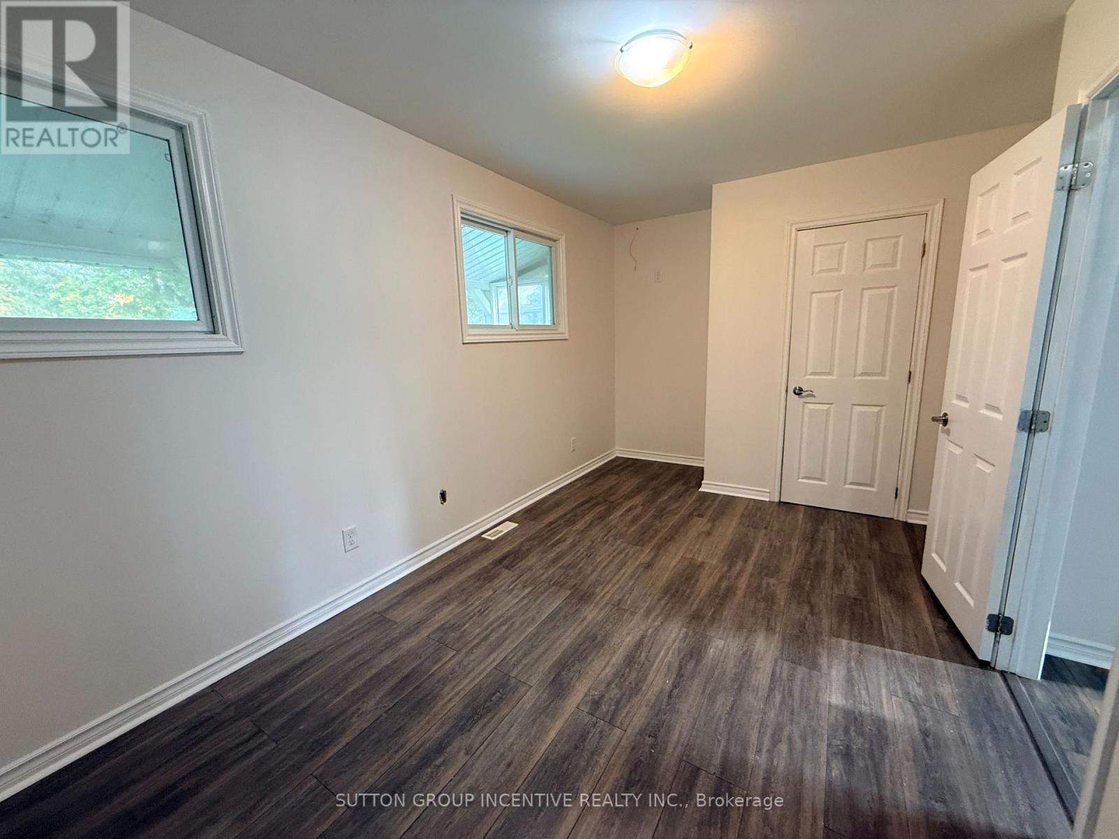 52 Grandview Crescent, Oro-Medonte, Ontario  L0L 2E0 - Photo 11 - S14088472