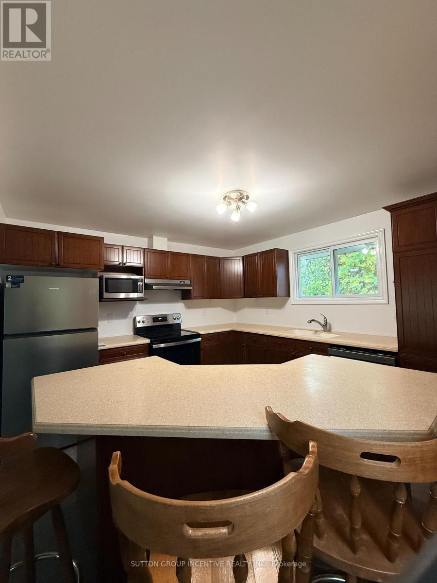 52 Grandview Crescent, Oro-Medonte, Ontario  L0L 2E0 - Photo 5 - S14088472