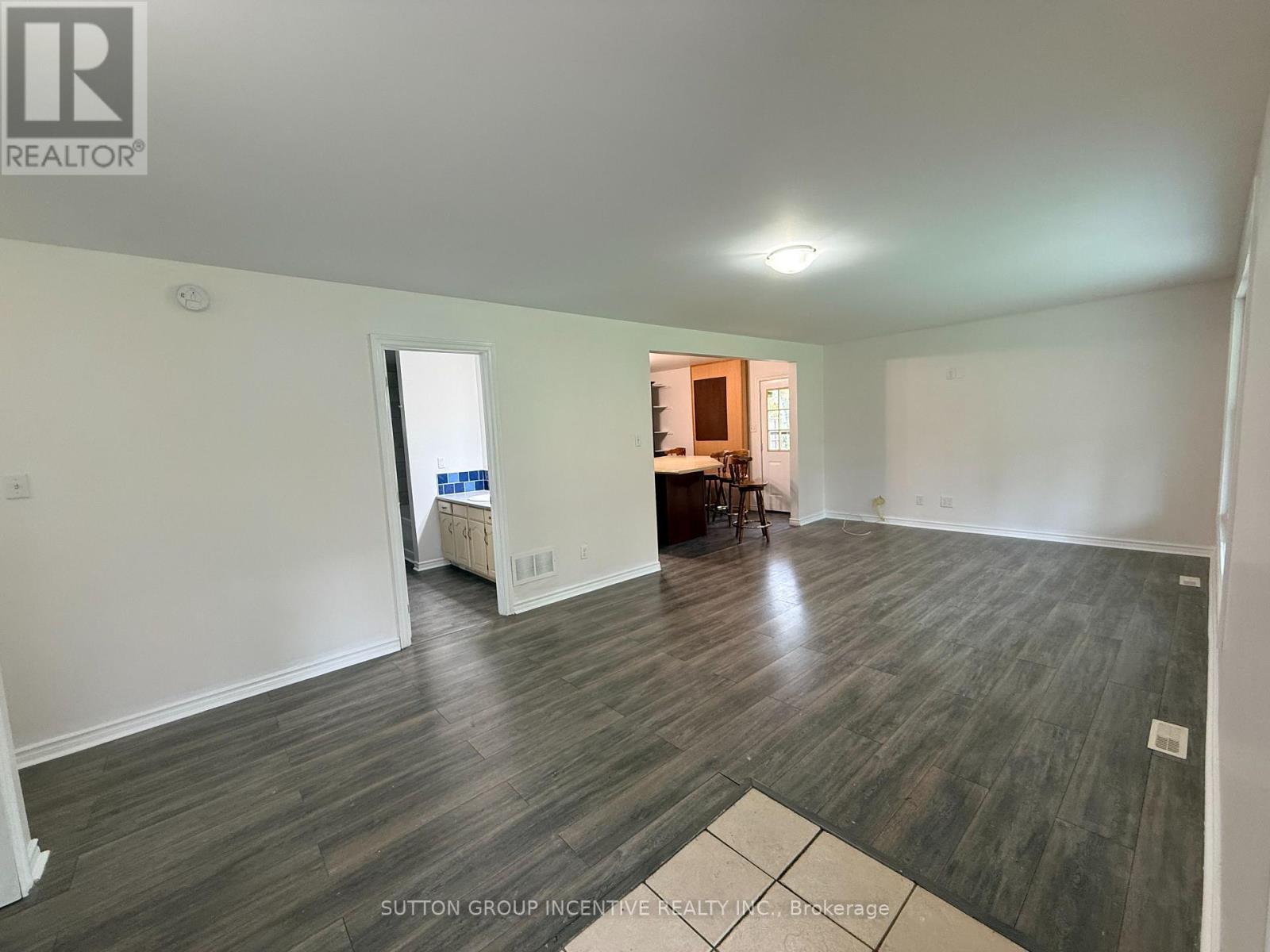 52 Grandview Crescent, Oro-Medonte, Ontario  L0L 2E0 - Photo 7 - S14088472