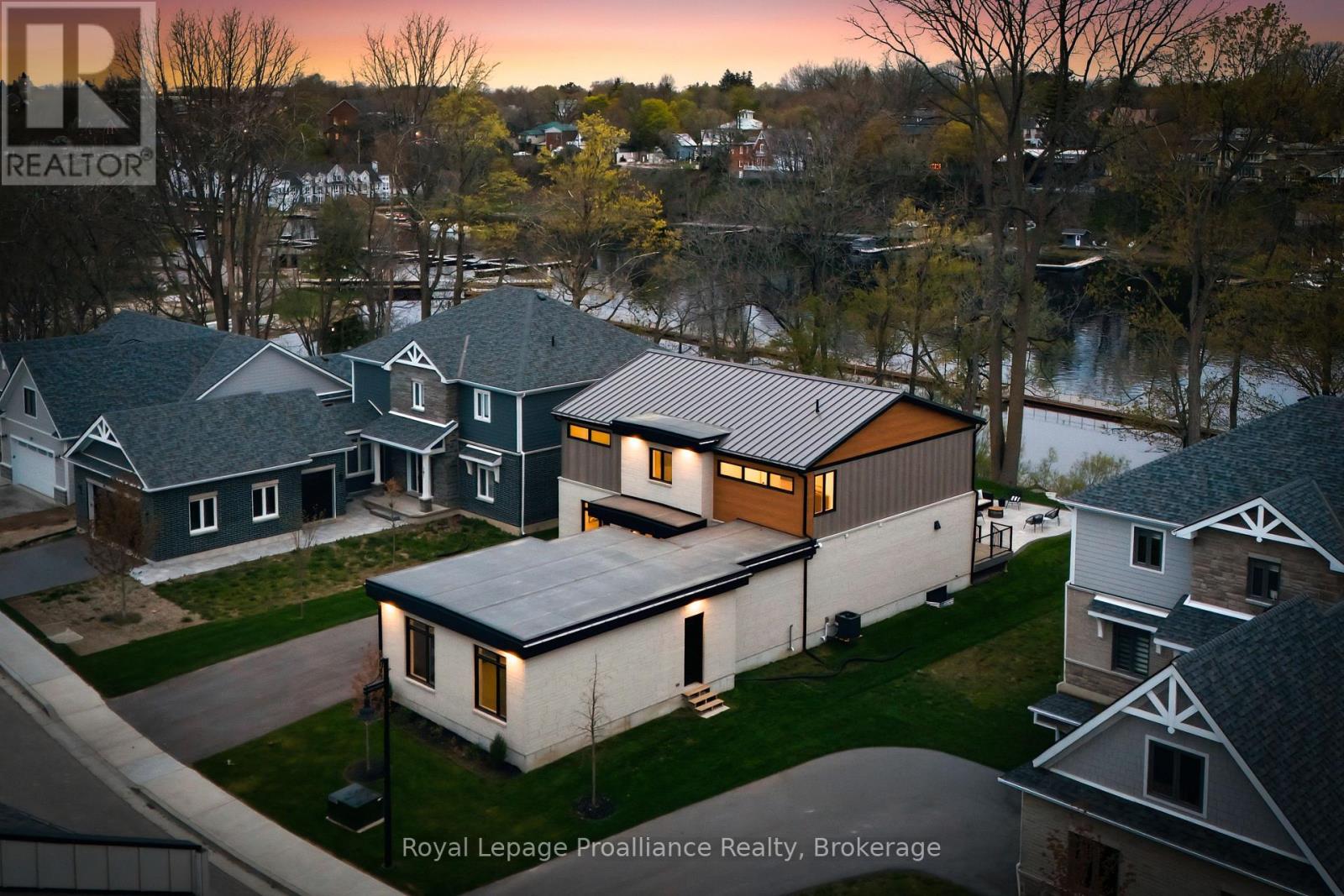 107 VILLENEUVE DRIVE, Prince Edward County, Ontario