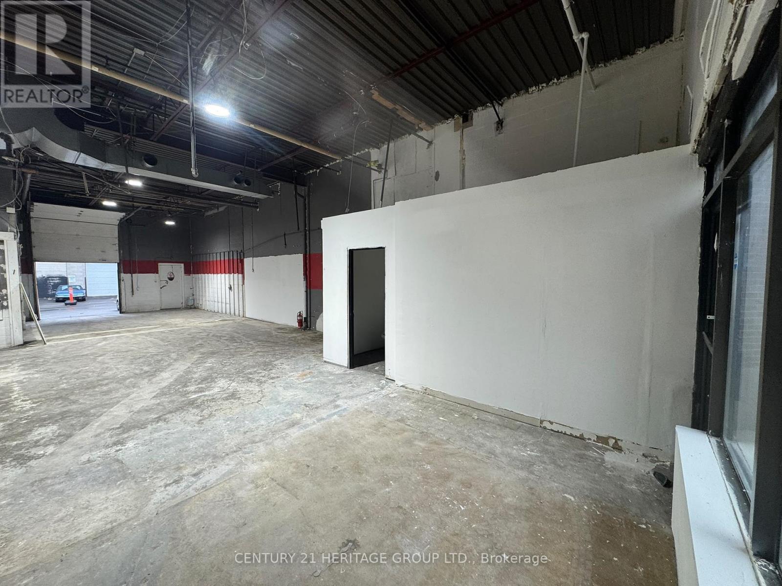 20 & 21 - 4544 Dufferin Street, Toronto, Ontario M3H 5R9 - Photo 5 - W14088476