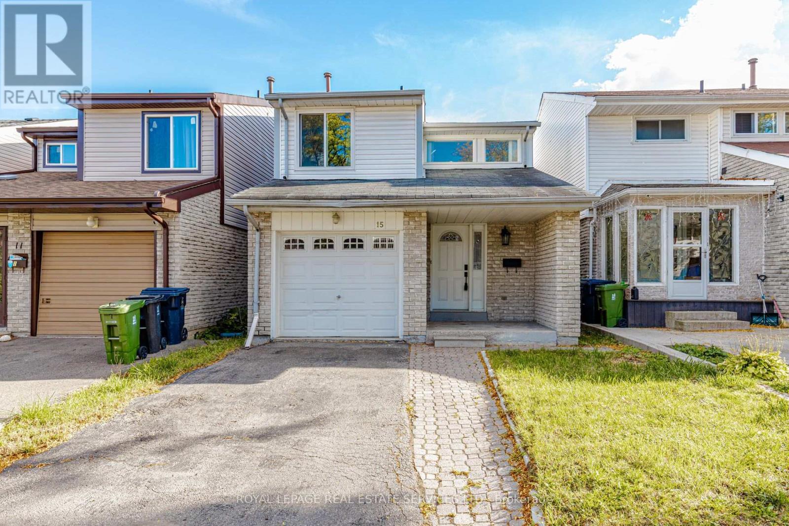 15 HUSON COURT, Toronto, Ontario