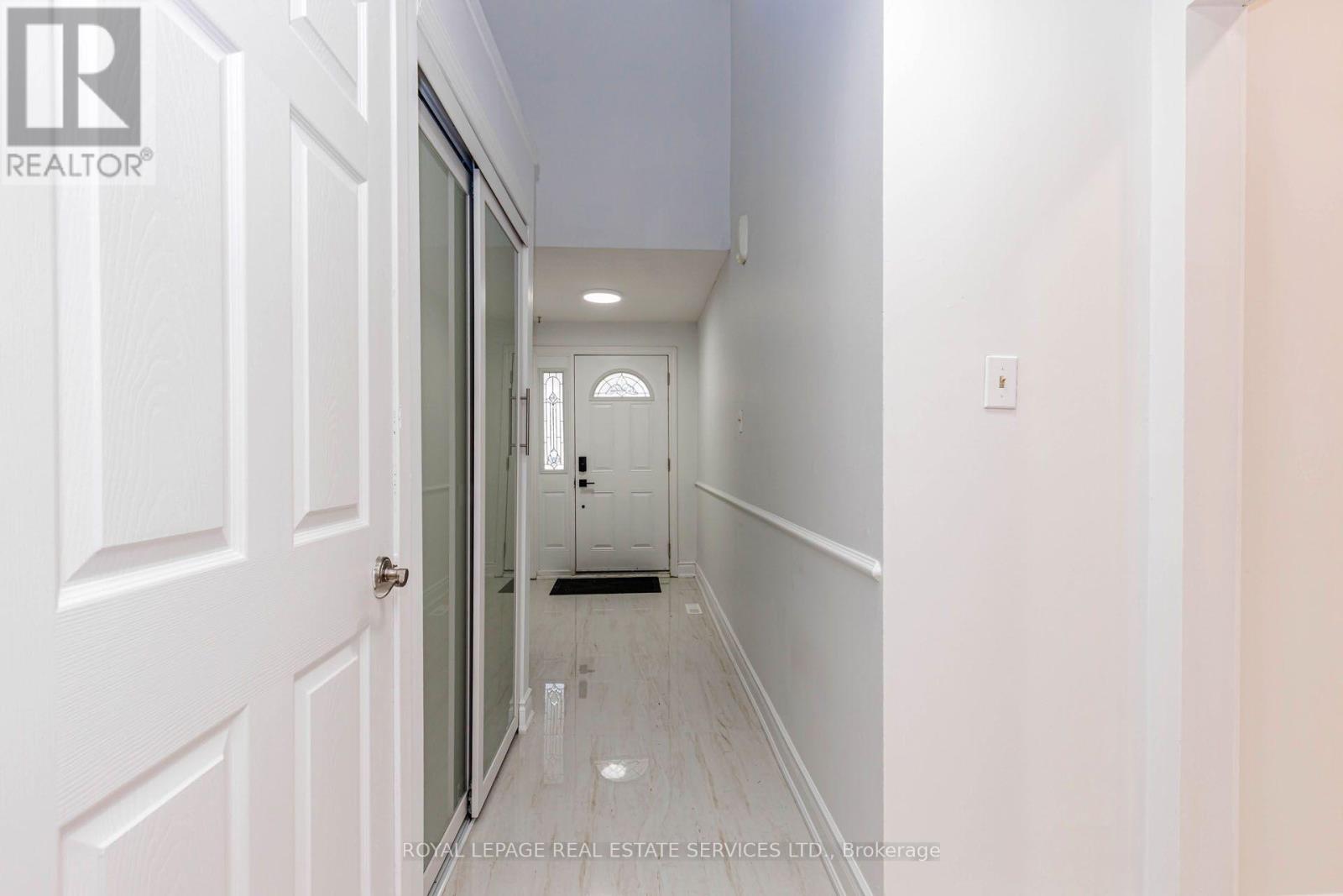 15 Huson Court, Toronto, Ontario  M9V 4K9 - Photo 6 - W14088490