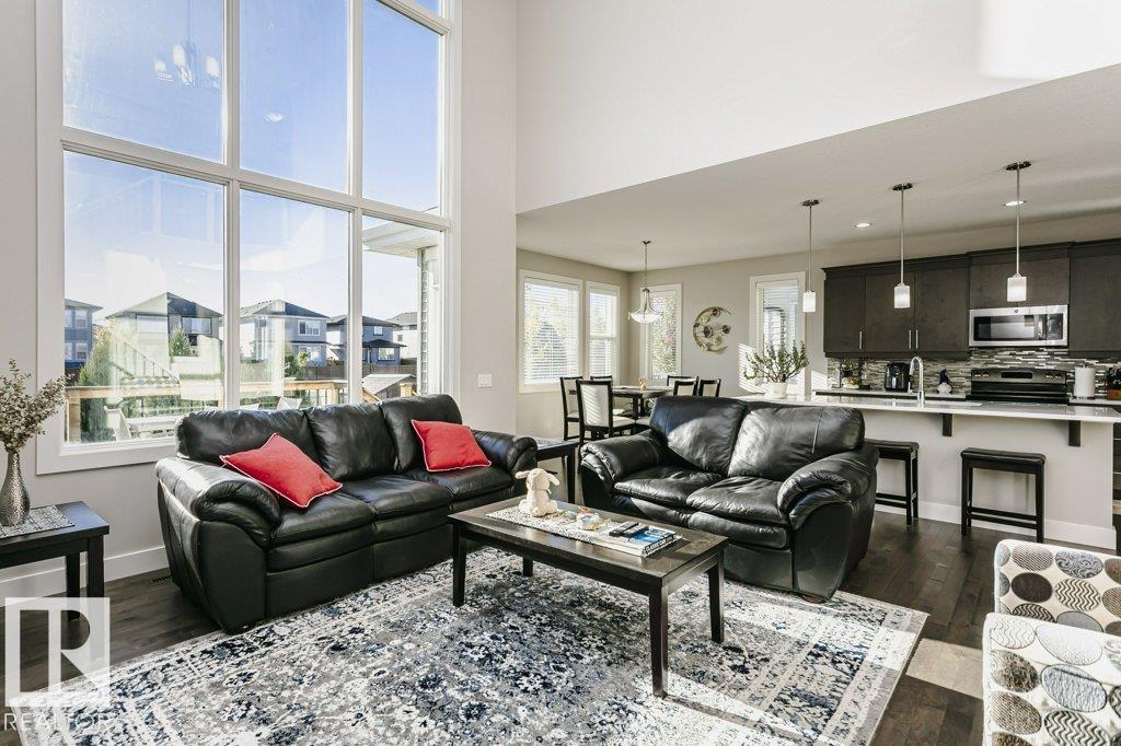 1327 158 ST SW