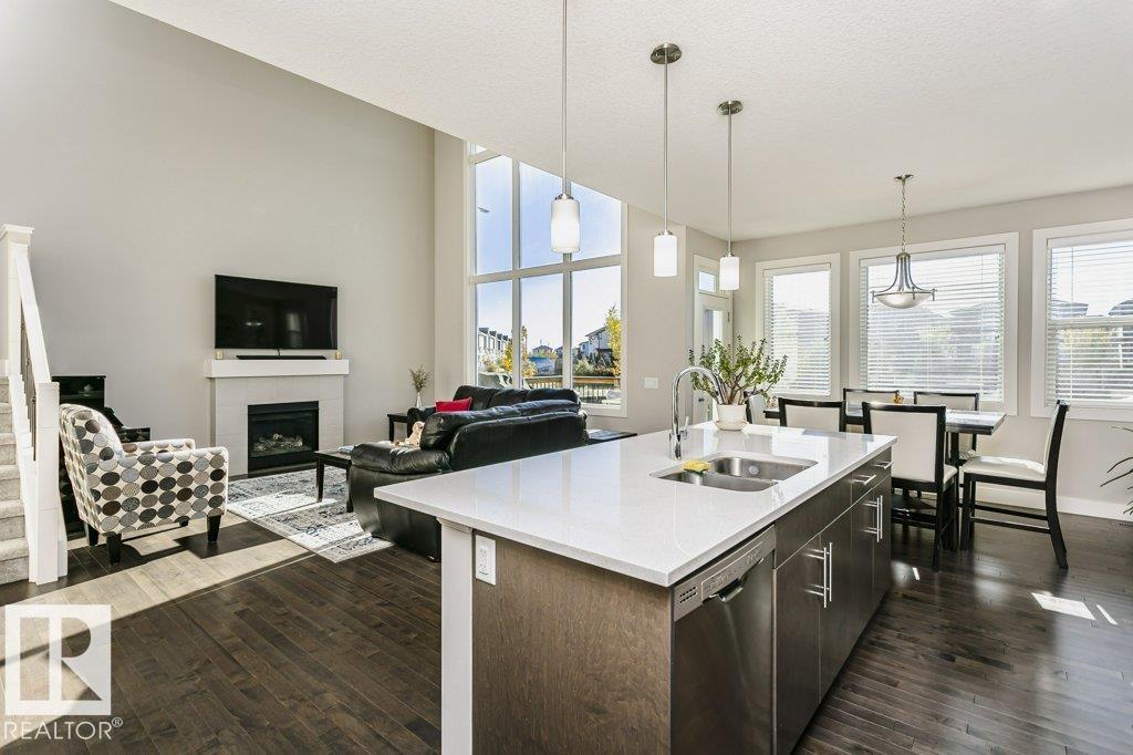 1327 158 ST SW