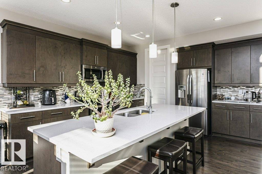 1327 158 ST SW