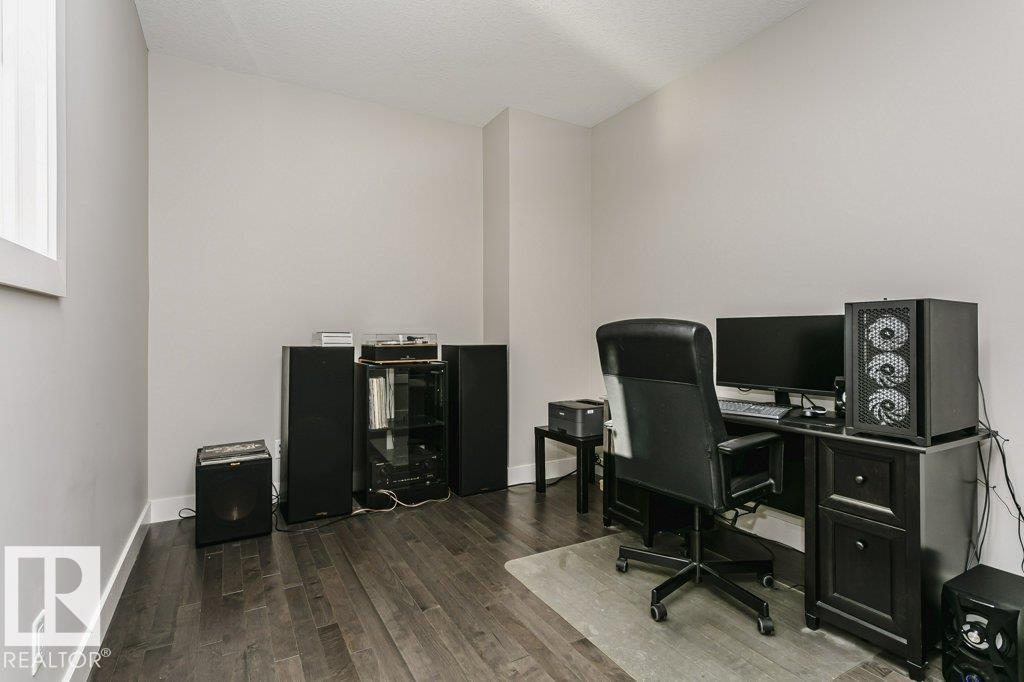 1327 158 ST SW