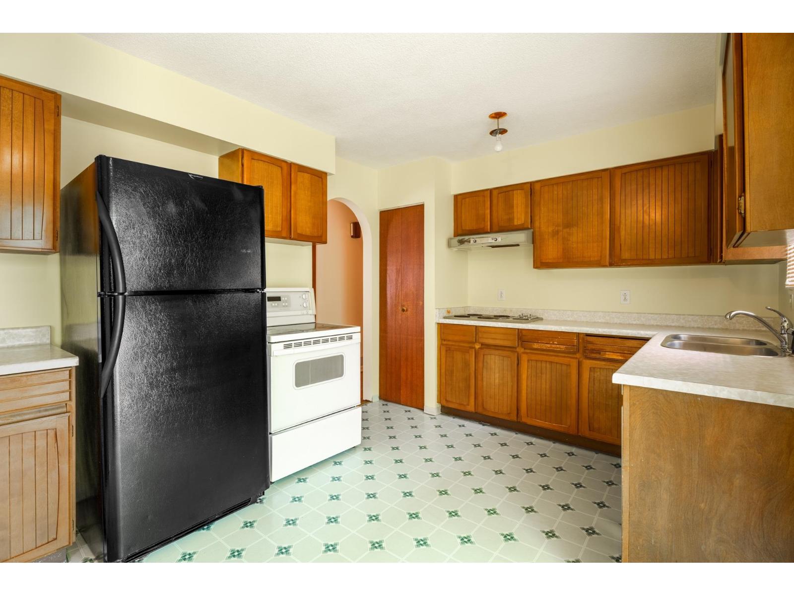 15732 Goggs Avenue, White Rock, British Columbia  V4B 2N7 - Photo 9 - R3175576