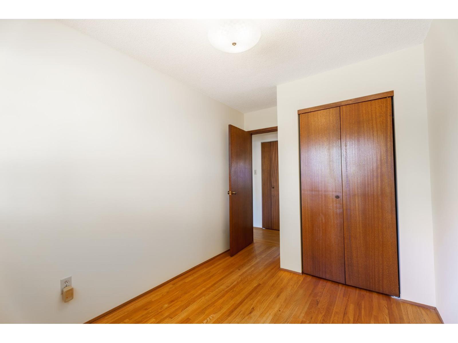 15732 Goggs Avenue, White Rock, British Columbia  V4B 2N7 - Photo 17 - R3175576