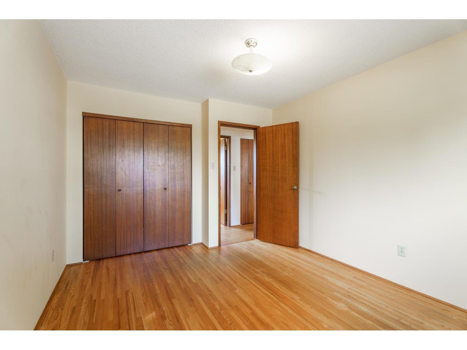 15732 Goggs Avenue, White Rock, British Columbia  V4B 2N7 - Photo 15 - R3175576