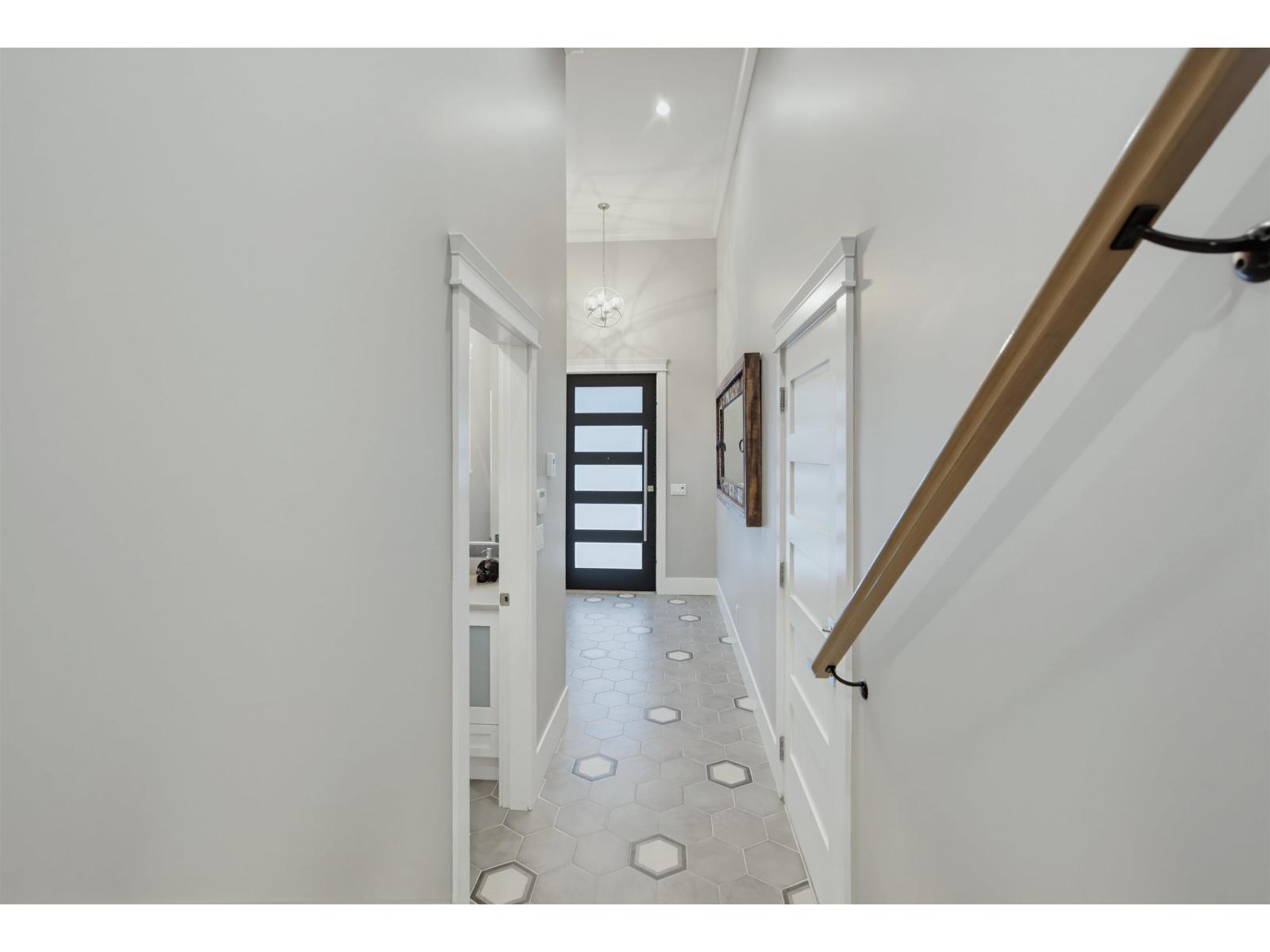 16150 87 Avenue, Surrey, British Columbia  V4N 6S4 - Photo 4 - R3175581