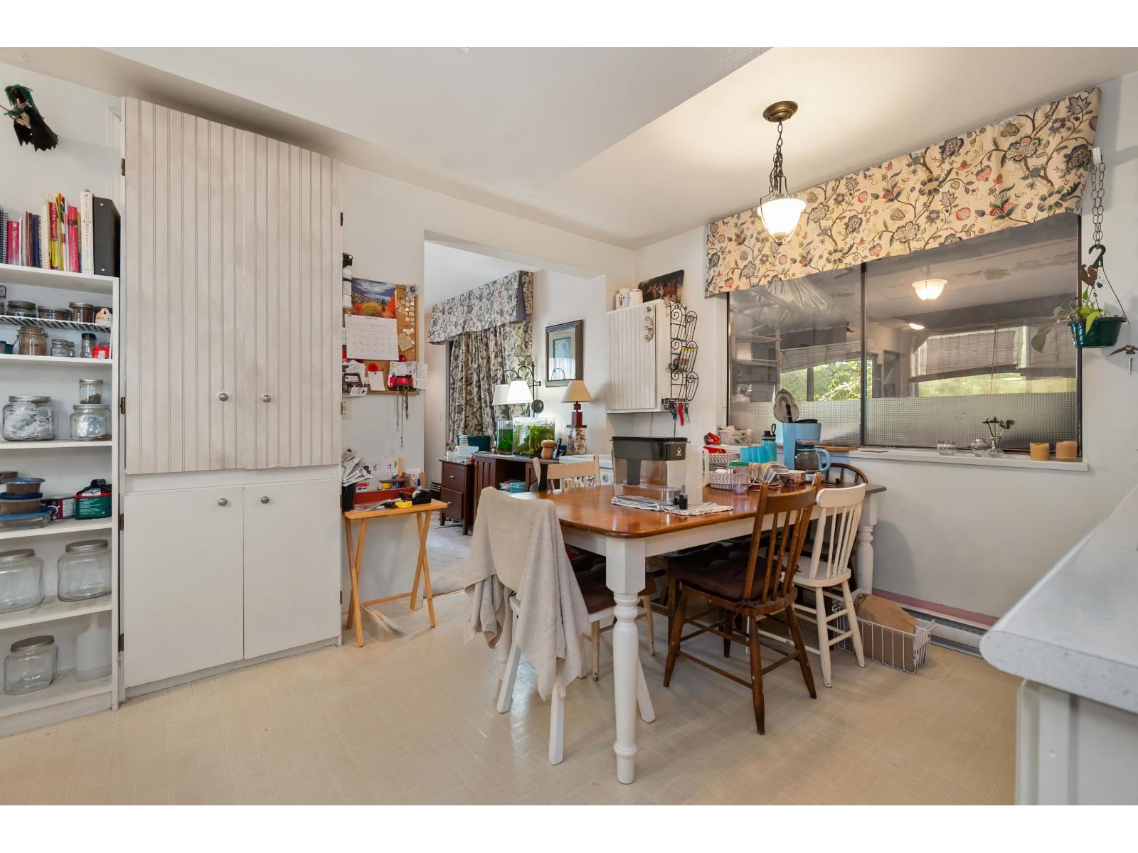 6001 194a Street, Surrey, British Columbia  V3S 7L2 - Photo 8 - R3175722