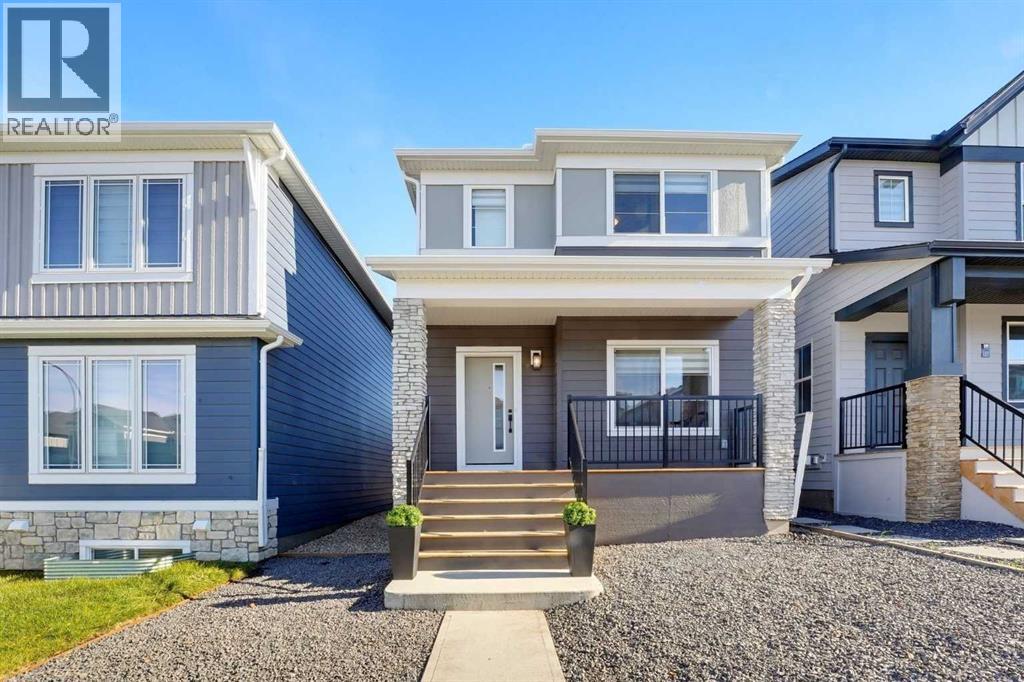 70 Versant View SW, calgary, Alberta
