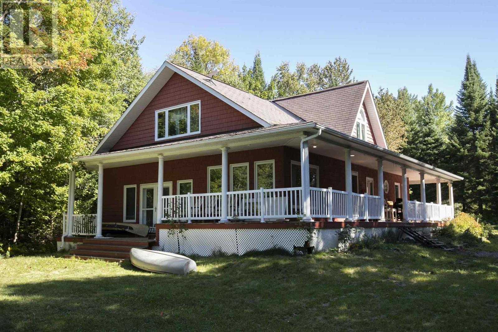 696 Lakeshore Dr S, Dennis Township, Sault Ste. Marie, Ontario P6A 6K4 - Photo 11 - SM262911