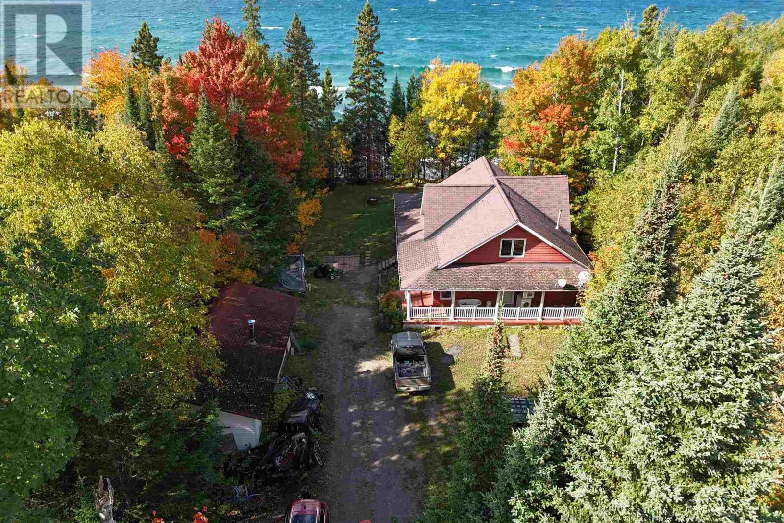 696 Lakeshore Dr S, Dennis Township, Sault Ste. Marie, Ontario P6A 6K4 - Photo 3 - SM262911