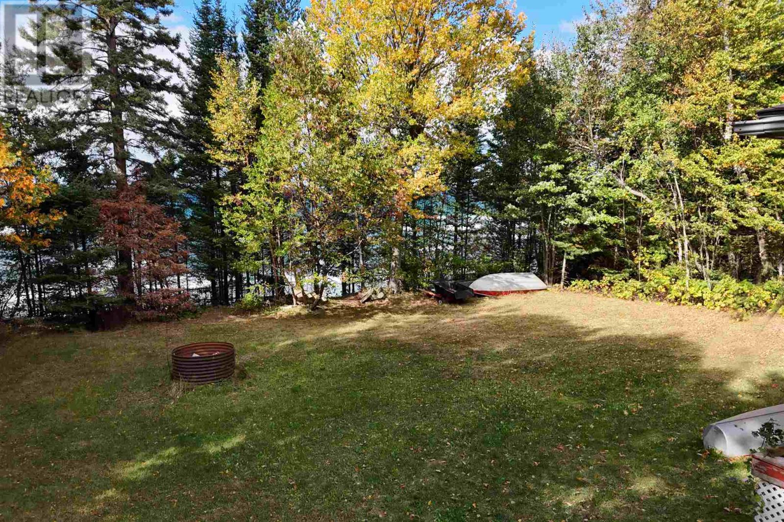 696 Lakeshore Dr S, Dennis Township, Sault Ste. Marie, Ontario P6A 6K4 - Photo 9 - SM262911