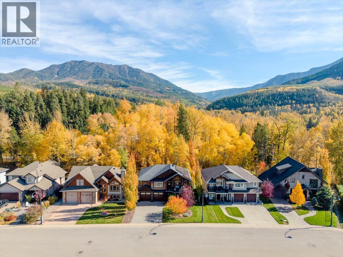 10 Silver Ridge Way, Fernie, British Columbia  V0B 1M2 - Photo 70 - 10403419