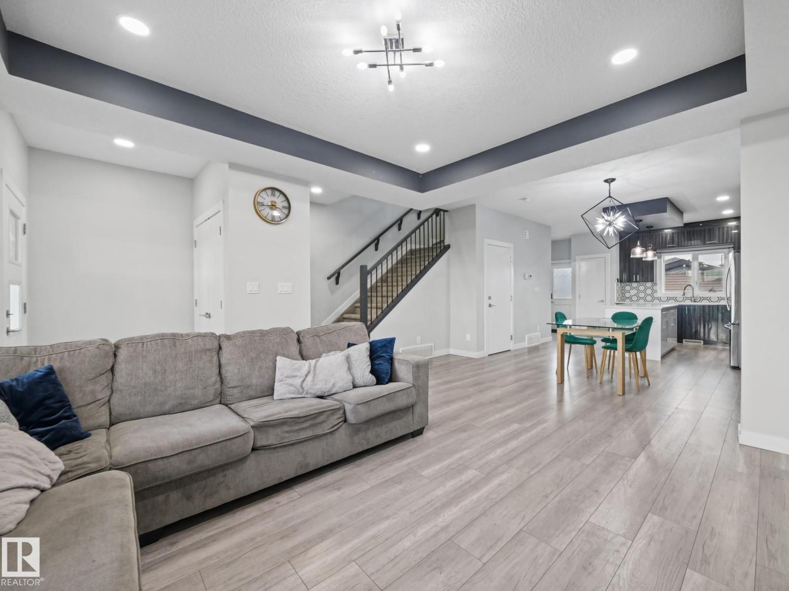 20625 99B AV NW