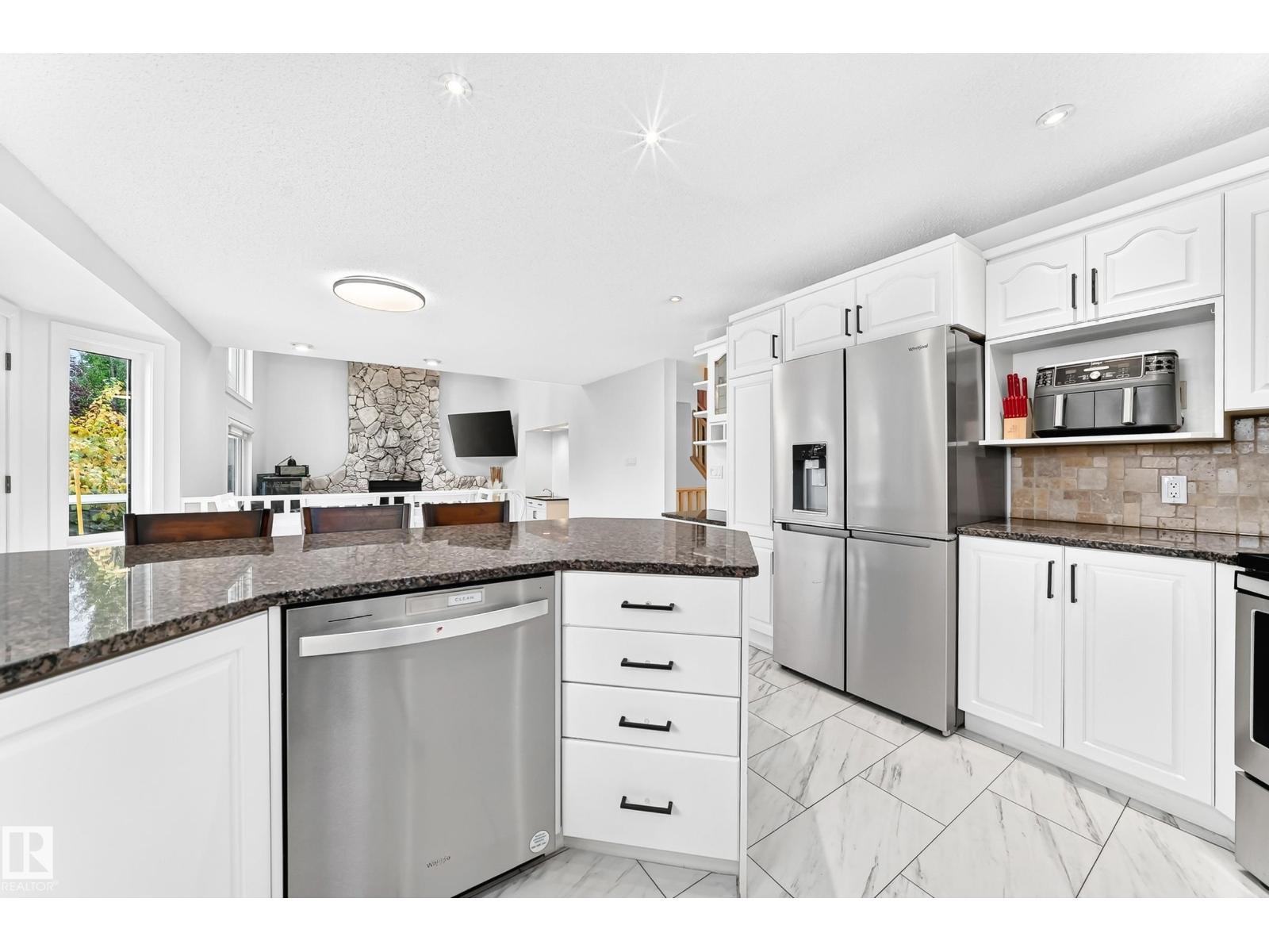 88 HIGHLAND WY