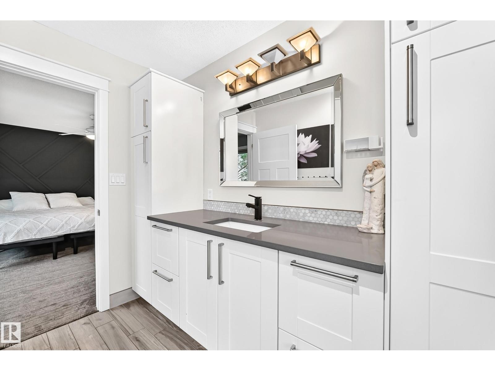 88 HIGHLAND WY