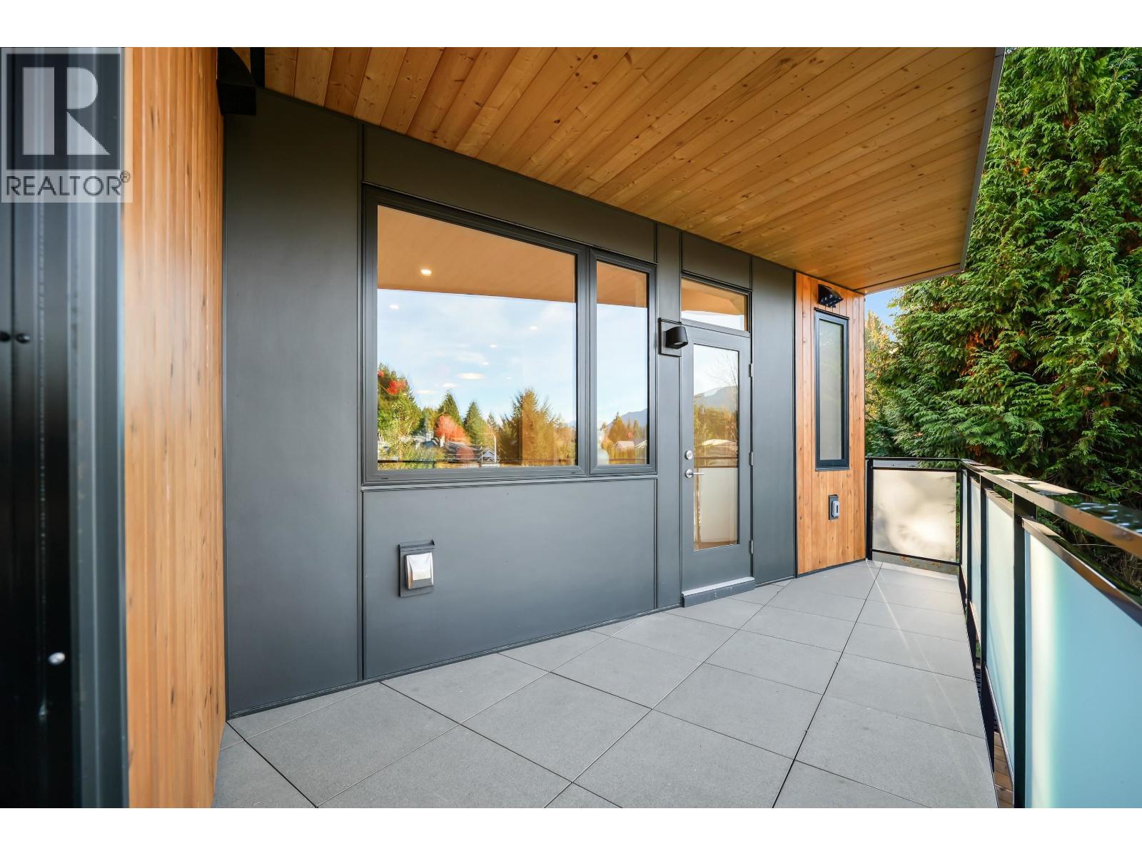 2305 Mamquam Road, Squamish, British Columbia  V0N 1T0 - Photo 37 - R3176178