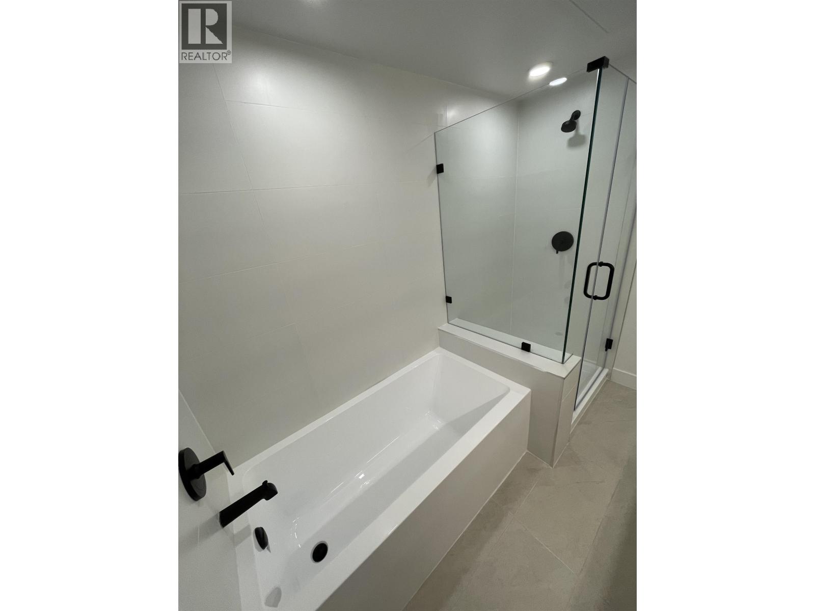 Th18 8899 Spires Road, Richmond, British Columbia  V6Y 0N5 - Photo 17 - R3176170