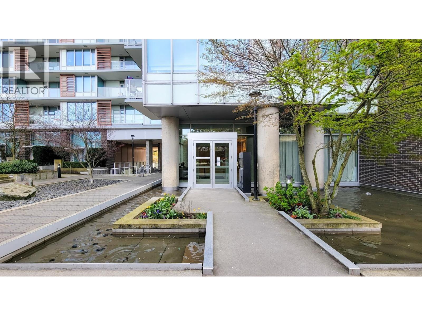 2501 8131 Nunavut Lane, Vancouver, British Columbia  V5X 0E2 - Photo 2 - R3176171