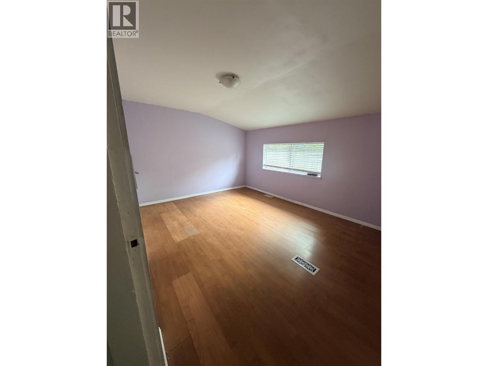 Barnsdale St, Maple Ridge, British Columbia  V2X 6N5 - Photo 3 - R3176181