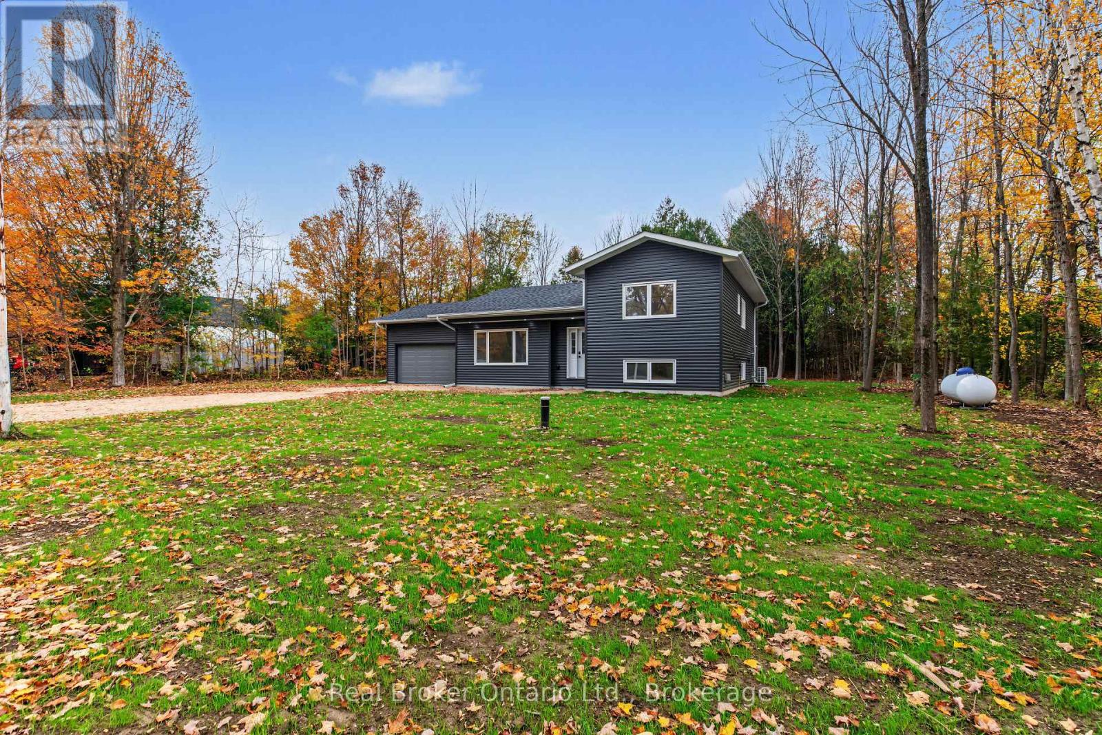 155 Canrobert Street, Grey Highlands, Ontario  N0C 1E0 - Photo 2 - X14088870