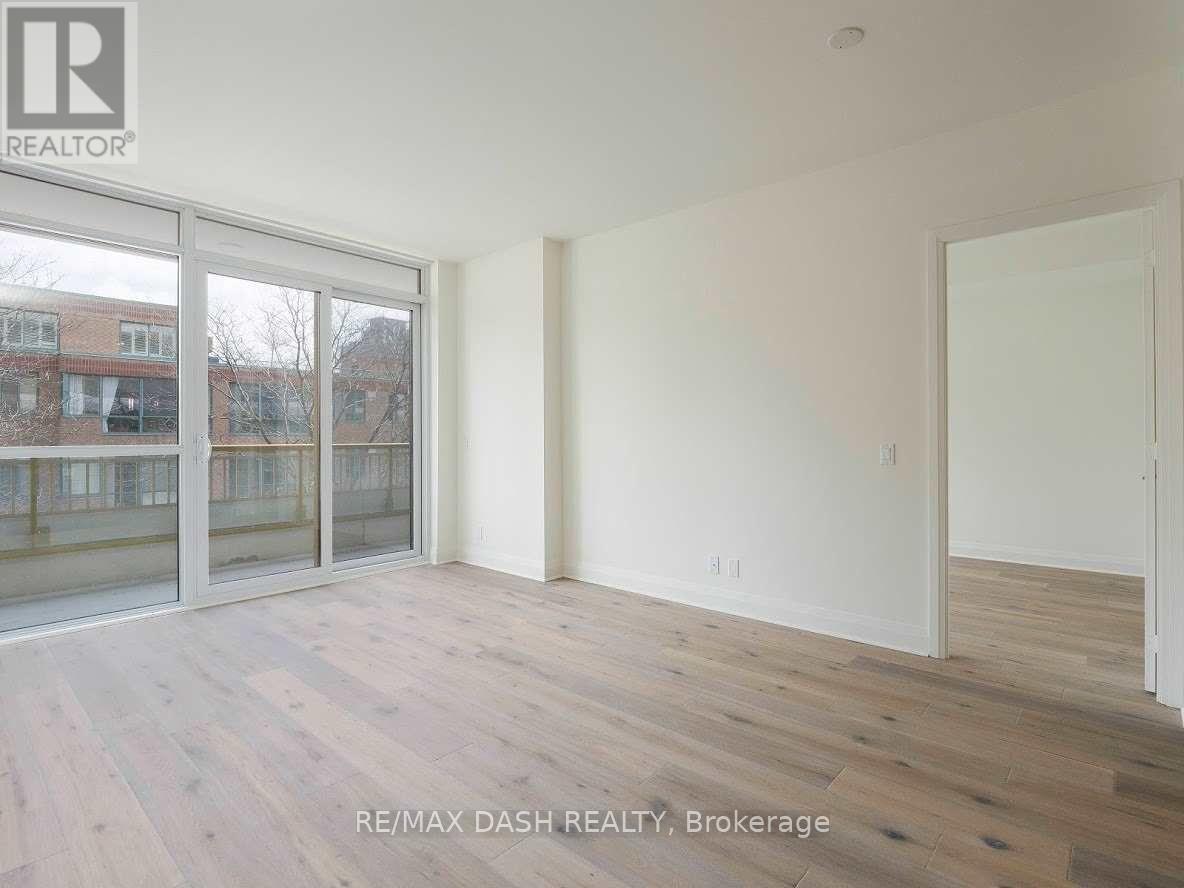 306 - 151 AVENUE ROAD