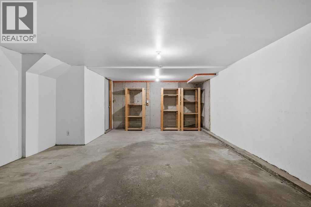 248 Regal Park Ne, Calgary, Alberta  T2E 0S6 - Photo 35 - A2349708