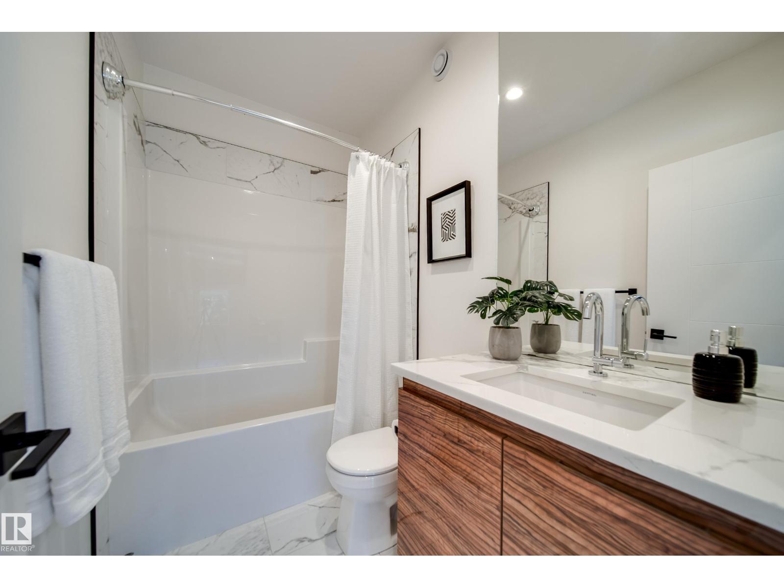 44B VALLEYVIEW CR NW