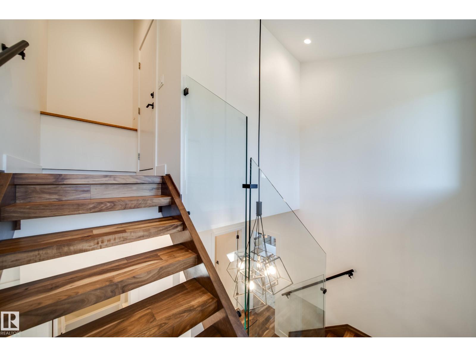 44B VALLEYVIEW CR NW