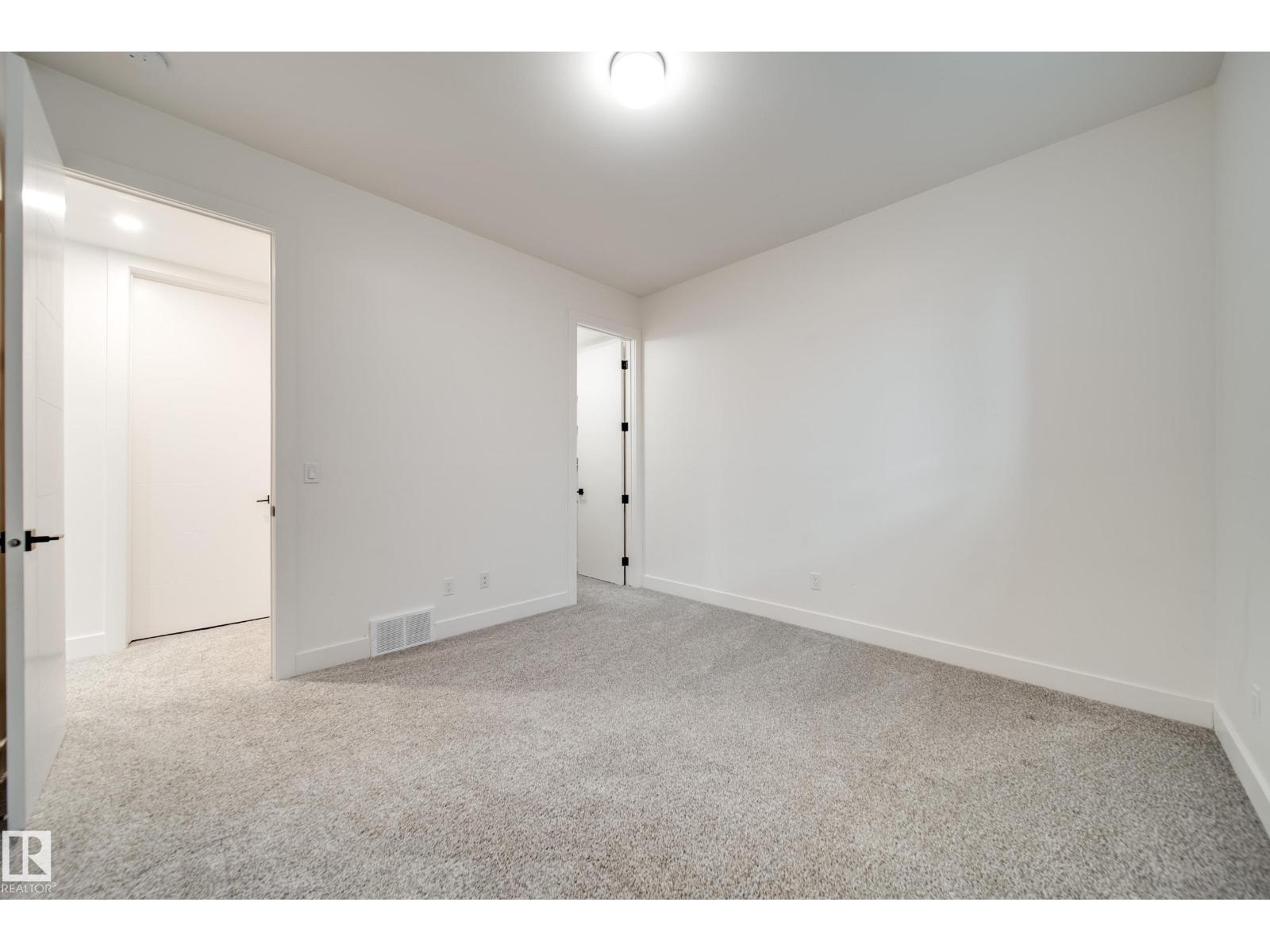 44B VALLEYVIEW CR NW