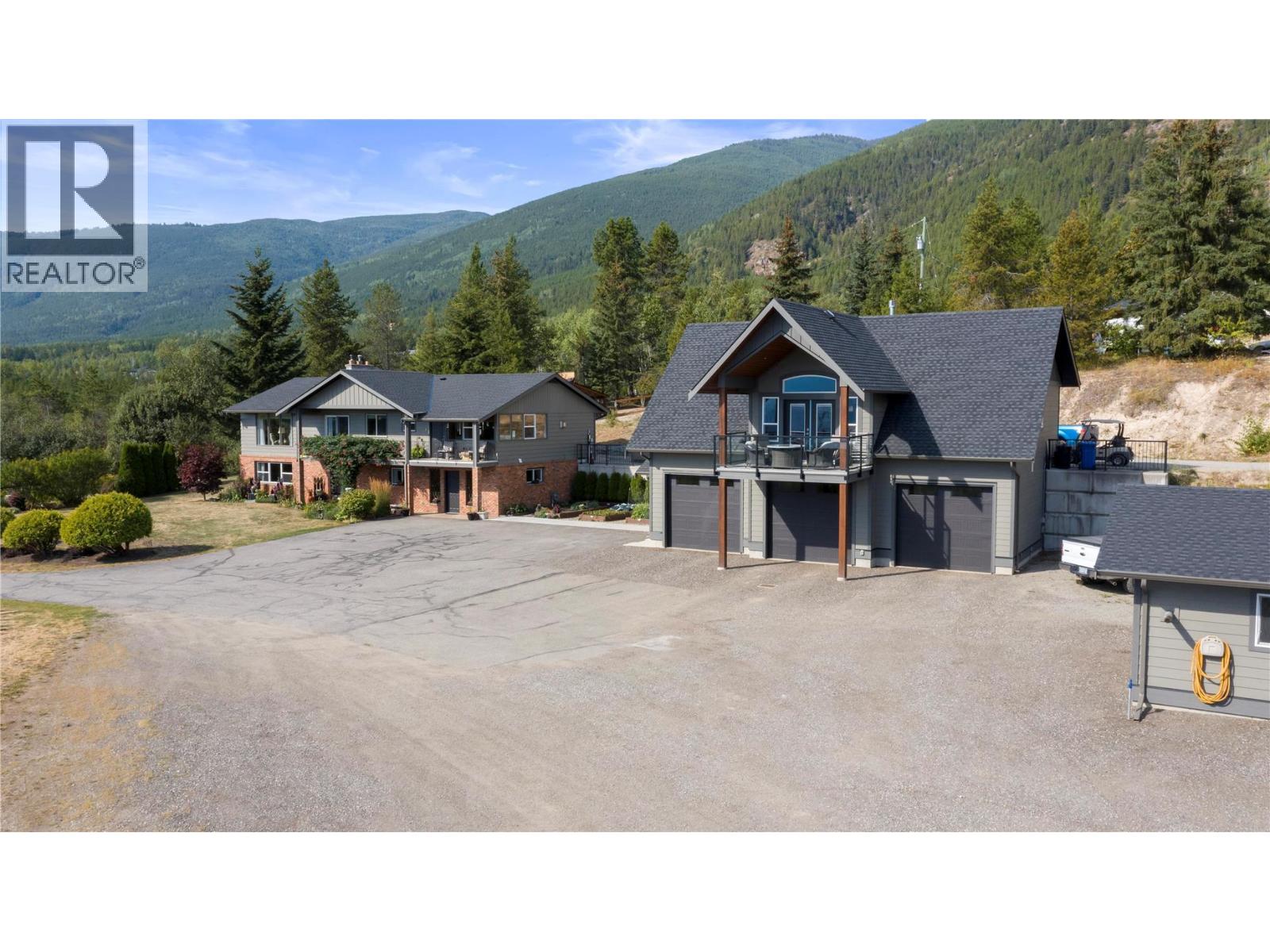 5121 50 Street NW, Salmon Arm, British Columbia