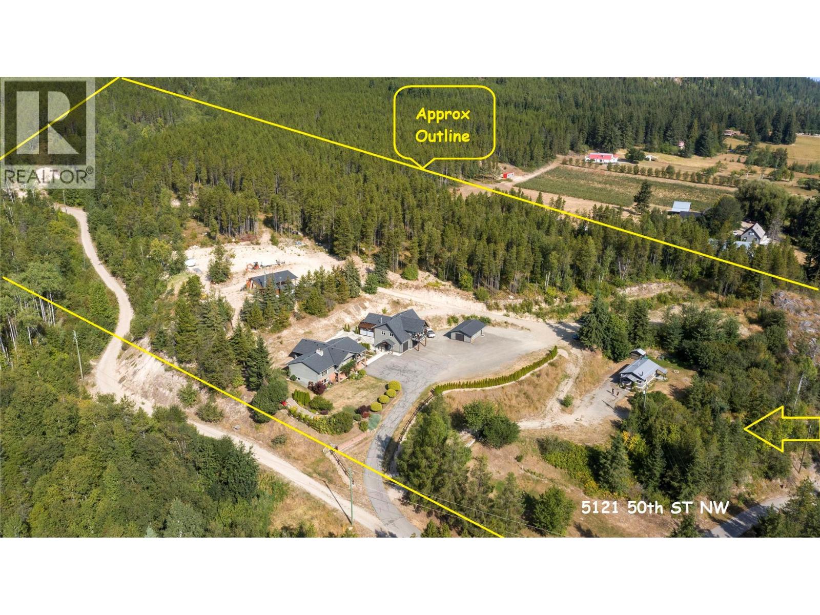5121 50 Street NW, Salmon Arm, British Columbia  V1E 3A6 - Photo 5 - 10403797