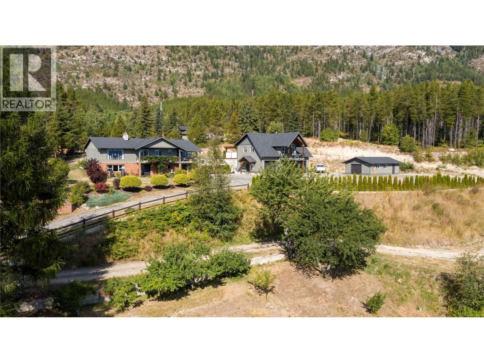 5121 50 Street NW, Salmon Arm, British Columbia  V1E 3A6 - Photo 4 - 10403797